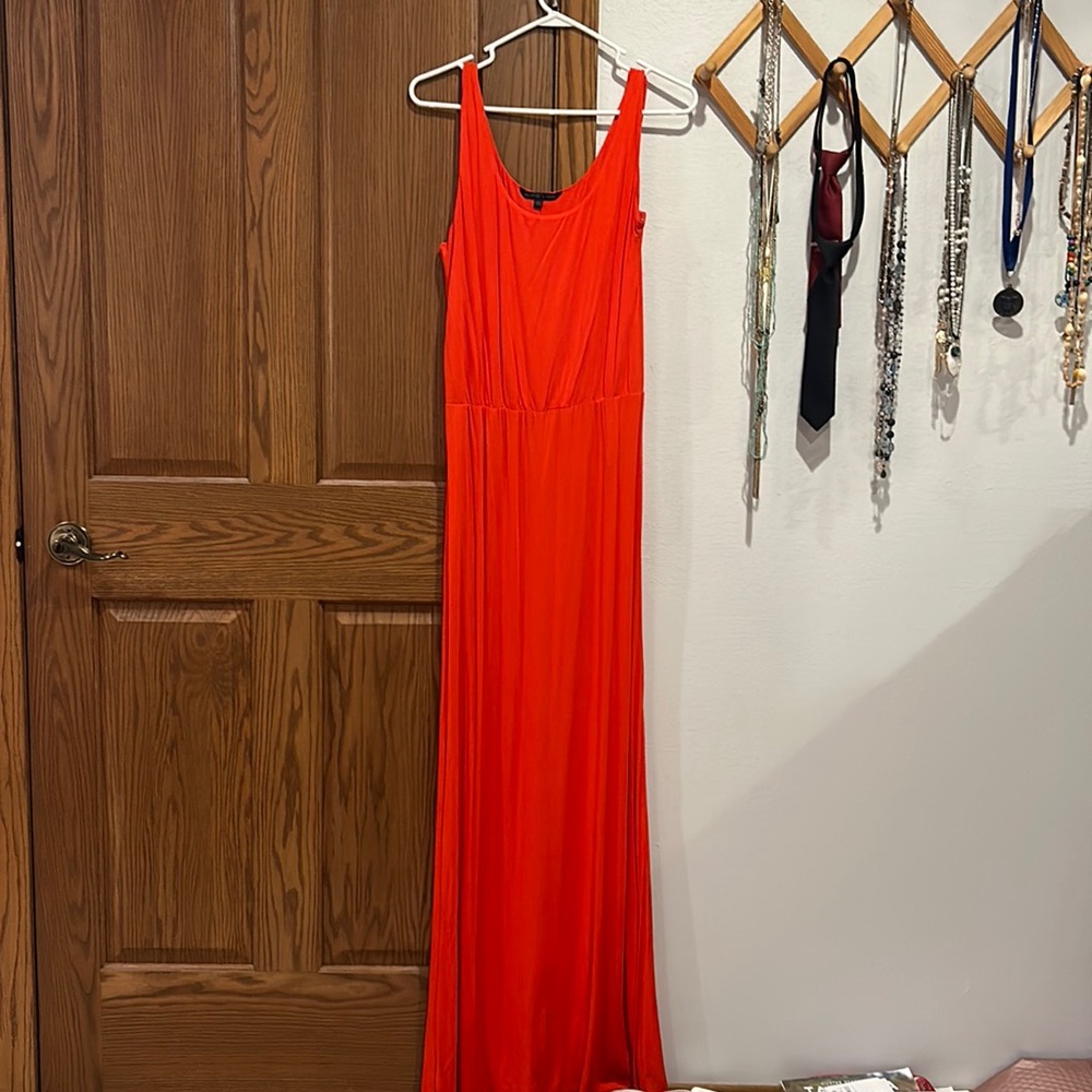 Very pretty maxi dress